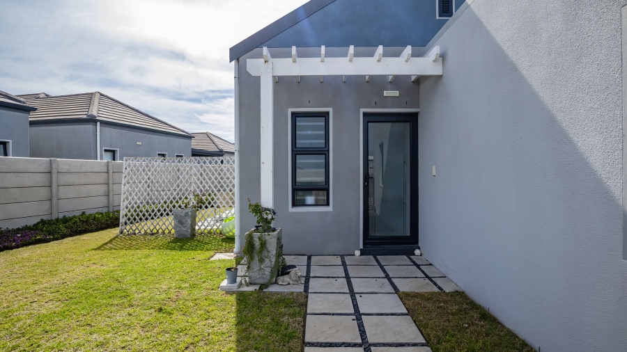 3 Bedroom Property for Sale in Burgundy Estate Western Cape